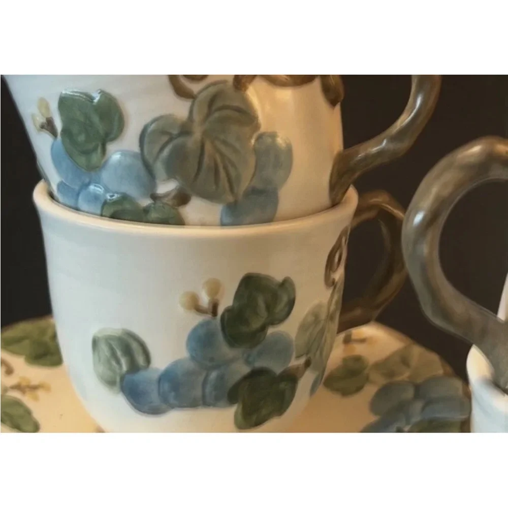 4 Vintage Poppytrail by Metlox SCULPTURED‎ GRAPES Coffee Cups & Saucers